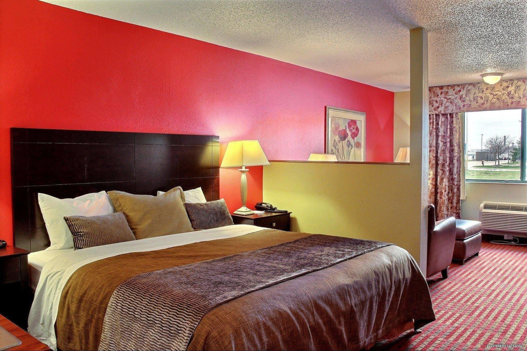 Comfort Inn & Suites At I-74 And 155 Morton Zimmer foto